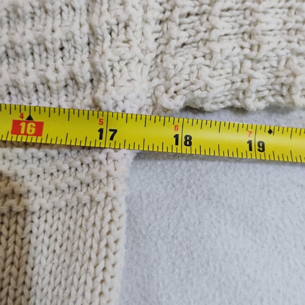 Universal Thread Women's Knit Ivory Sweater - Picture 6 of 7